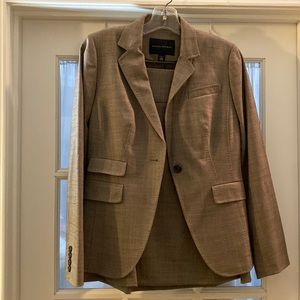 Euc Banana Republic 2 pc Suit Set